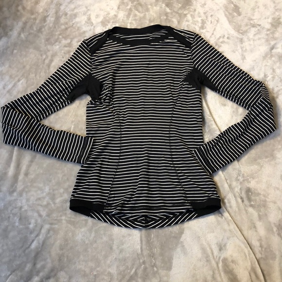 lululemon athletica Tops - Lululemon base runner long sleeve top